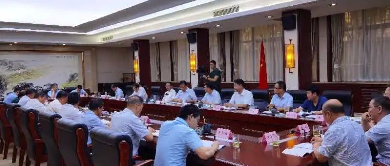 严鉴铂董事长赴汉中秦川业务板块调研，与汉中市委市当局座谈