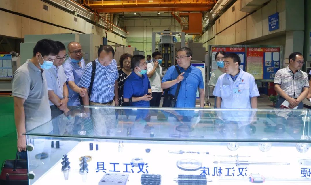 省委党校调研组一行到秦川集团发展专题调研