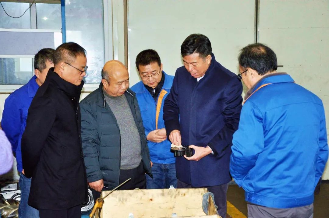 严鉴铂董事长深刻在汉企业调研领导工作