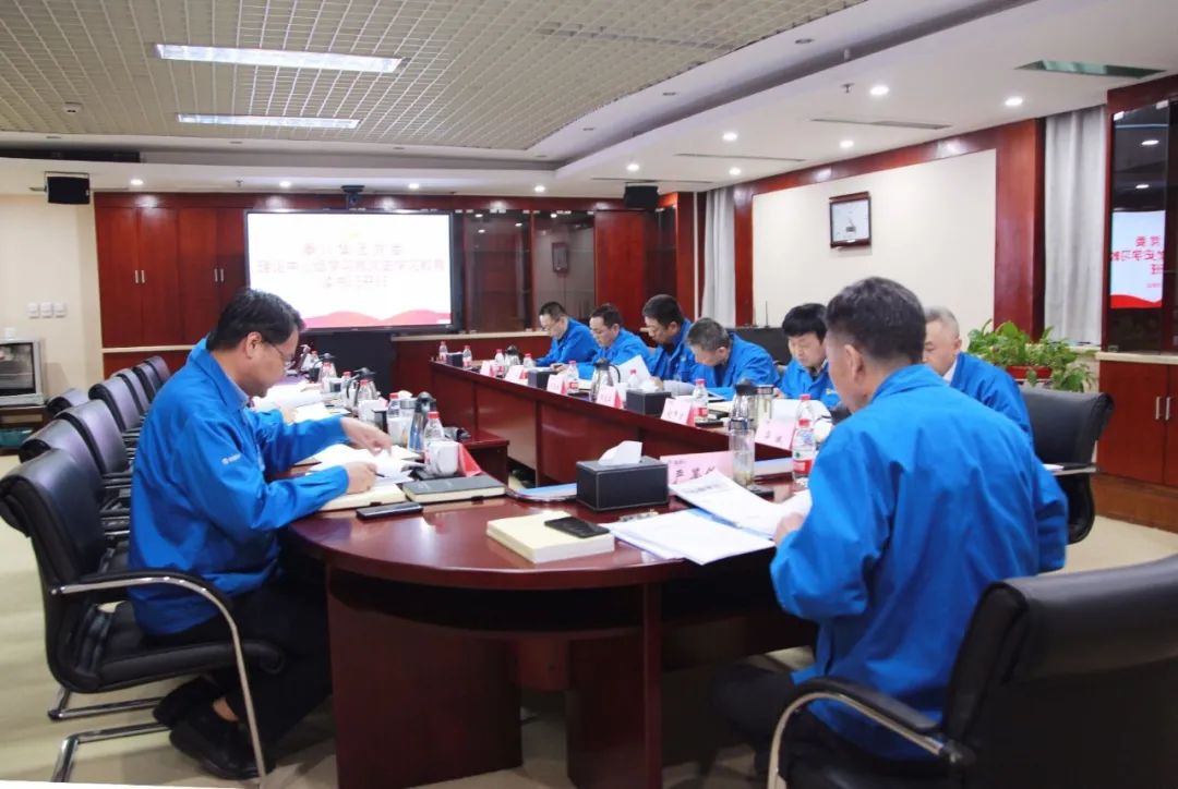 秦川集团党委理论进建中心组发展专题进建暨党史进建教育想书班开班