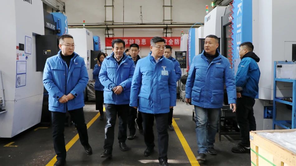 【集团资讯】马旭耀深刻集团总部厂区查抄节前安防工作